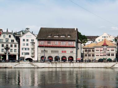 Haus zum Rüden, Guild House by the River Limmat in Zurich, Exterior View